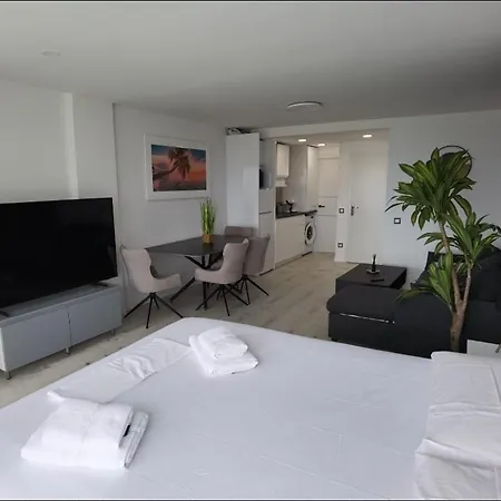 Jsh Primera Linea Διαμέρισμα Μπένιντορμ